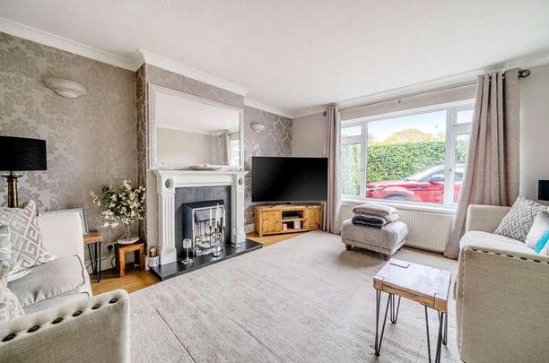 Tudor Drive, Yateley, Hampshire, GU46 - Photo 1