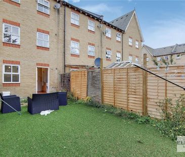 4 bedroom townhouse to rent - Photo 2