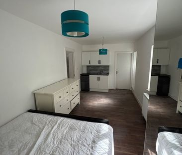 Studio Flat, Abercorn Road Annexe, NW7 - Photo 2