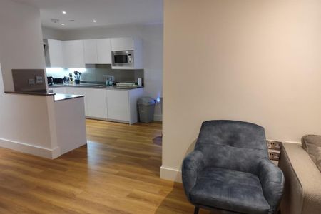 1 bedroom flat to rent - Photo 2