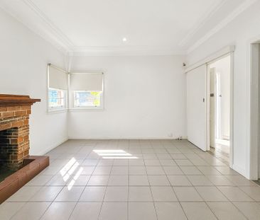 8 Lake Street, North Parramatta. - Photo 5