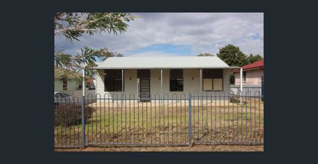 Three Bedroom Home - Photo 5