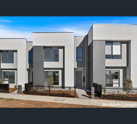 1/141 Raglan Street, Wallan, Vic 3756 - Photo 5