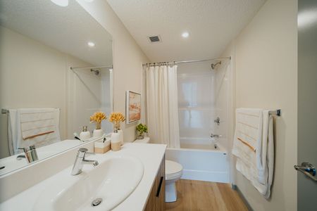 245 Carrington Plaza NW, Calgary - Photo 4