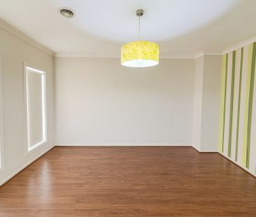 Modern, Low-Maintenance Living in a Prime Location - Photo 4