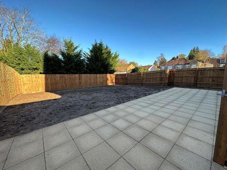 3 bedroom detached house to rent - Photo 3