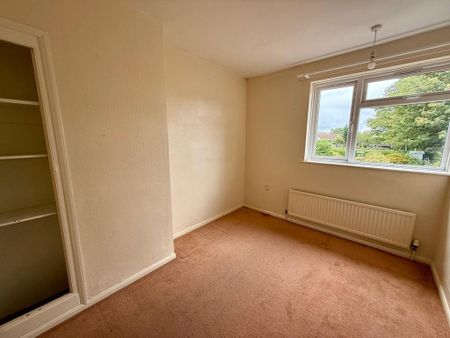 3 bedroom semi-detached house to rent - Photo 3