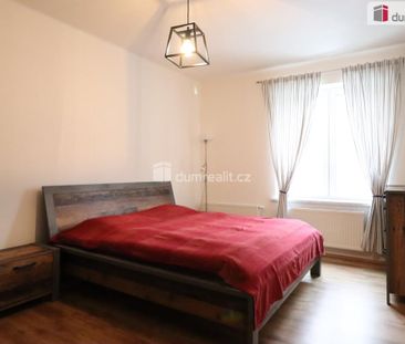 Pronájem bytu 2+1 77 m2 - Fotografie 3