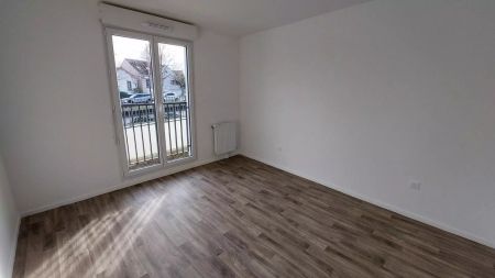 location Appartement T3 DE 62.41m² À ARPAJON - Photo 2