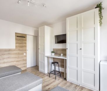 mazowieckie, Warszawa, Praga-Południe, Pokrzywnicka - Photo 1