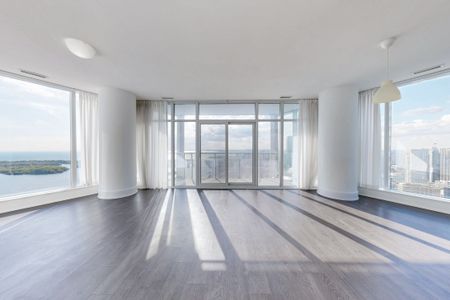 For Lease - 10 York Street Unit# 5510, Toronto, Ontario - Photo 5