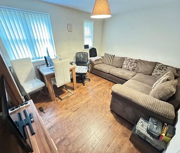 1 bedroom ground floor flat to rent - Photo 2