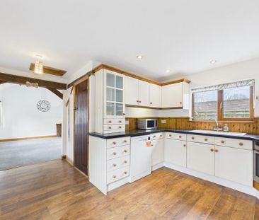 2 bedroom bungalow to rent - Photo 2