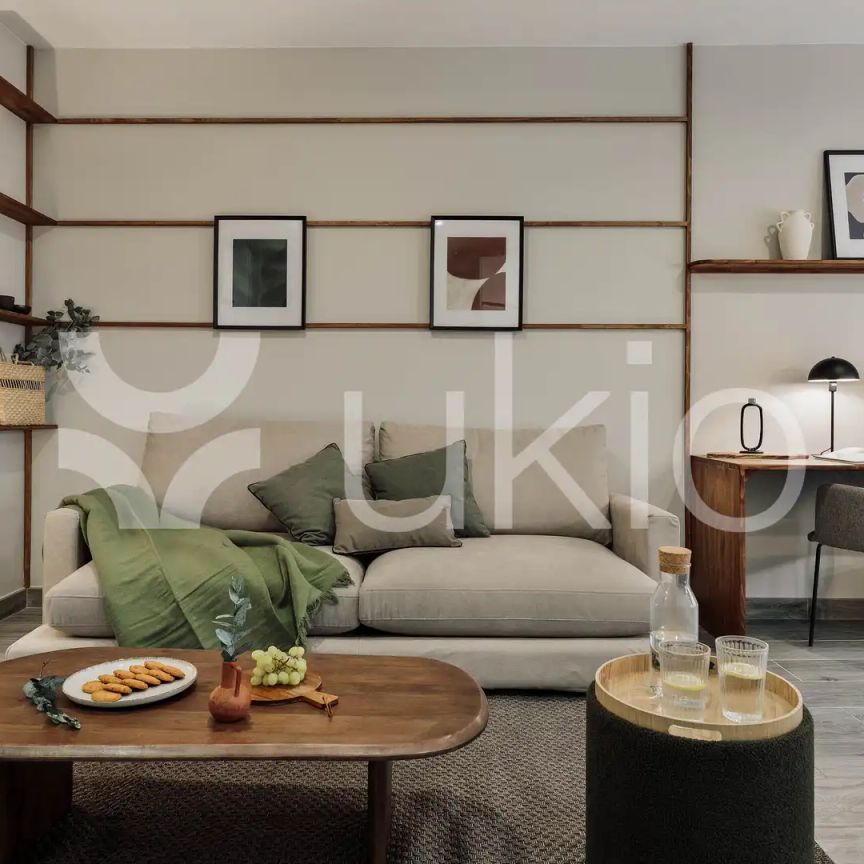 Apartamento de alquiler en Carrer de Vic, Vila de Gràcia - Photo 1