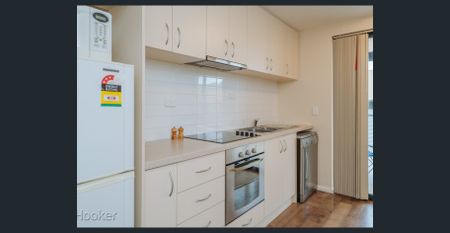 Inner City Lifestyle - Photo 4