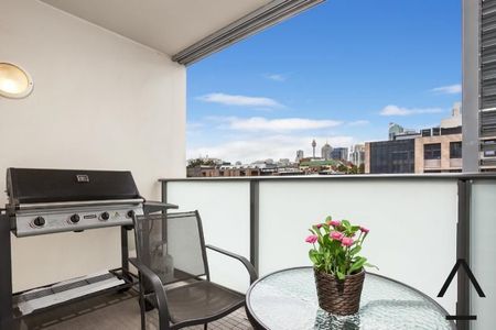 Modern Two Bedroom Apartment in the Heart of Ultimo - Photo 5