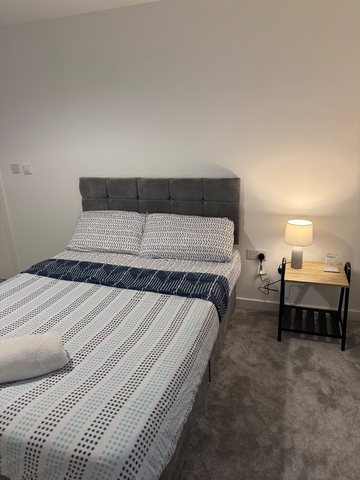 1 bedroom in a house share to rent - Photo 2