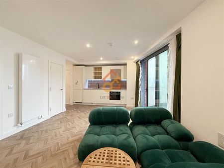 Skyline Apartment, 11 Makers Yard, London E3 - Photo 3