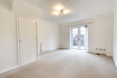 2 bedroom semi-detached house to rent - Photo 2