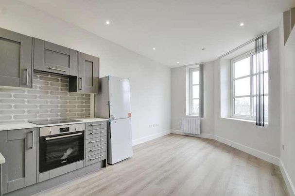 Centrum House, Station Road, Egham, TW20 - Photo 1