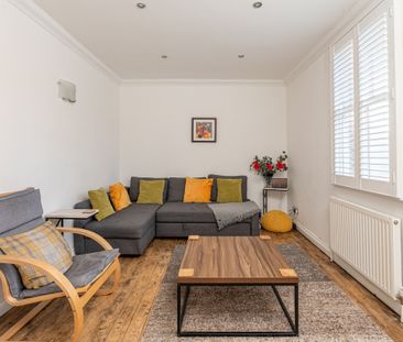 5, Hothams Court - Photo 3