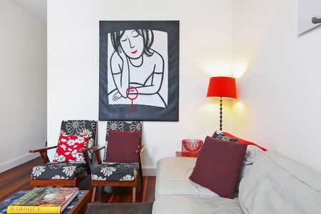 2-3 Bedroom + Study Charismatic Cottage, Bayside Setting - Photo 3