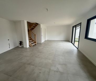 Location Maison 5 pièces 87m² PETIT MARS 44390 - Photo 2