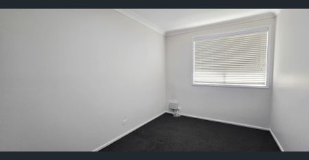 Perfectly Located 3-Bedroom Villa with huge backyard!!!! - Photo 3