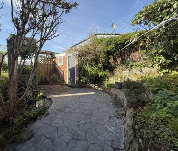 Private and spacious in Roslyn! - Photo 1