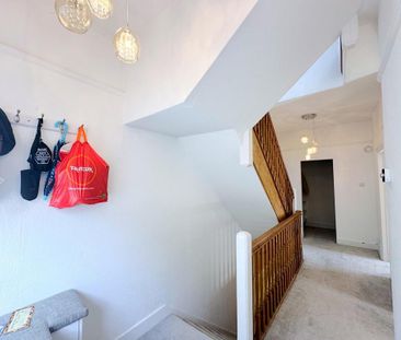 3 bedroom apartment to rent - Photo 6