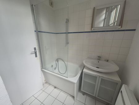 Location Appartement 20m² LILLE 59800 - Photo 3