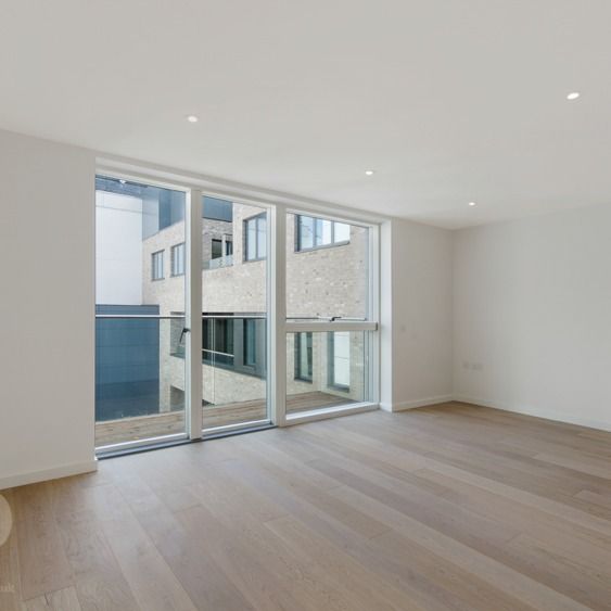 1 Bedroom Flat, Fouberts Place, London, Greater London, Soho, W1F - Photo 1