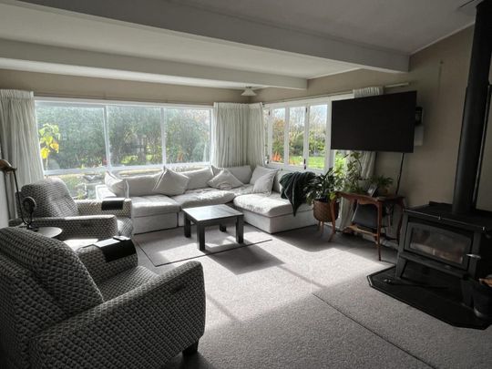Rural retreat with room to roam - Photo 1
