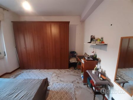 Stanza singola per ragazza a Monza - Photo 3