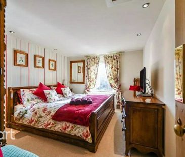 2 bedroom semi-detached house to rent - Photo 1