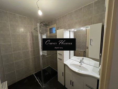 RIVES - LOCATION - APPARTEMENT T3 + CAVE - Photo 5