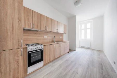 Zcela nově zrekonstruovaný byt 2+1, 63 m - Фото 2