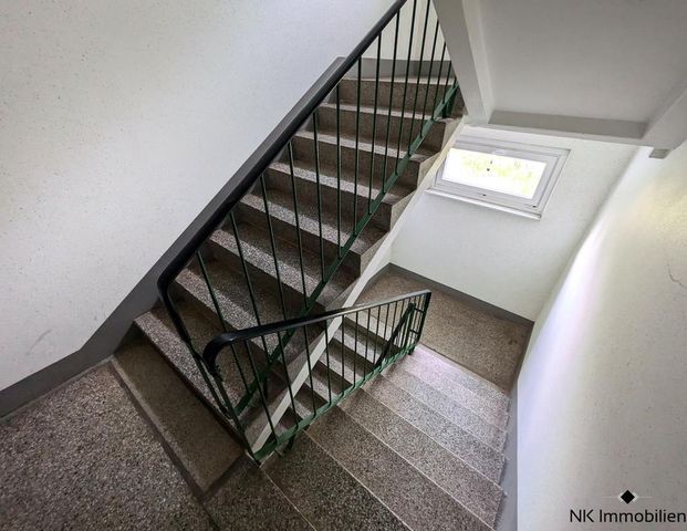 ++ freundliche Nachbarschaft - wunderschöne 3-Raum Wohnung - Balkon mit Ausblick ins Grüne ++ - Photo 1