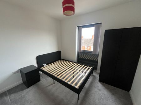 Apt 3, 94 Sunnyside Street, Belfast BT7 3EG - Photo 3