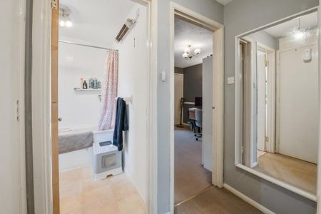 1 bedroom ground floor maisonette to rent - Photo 2