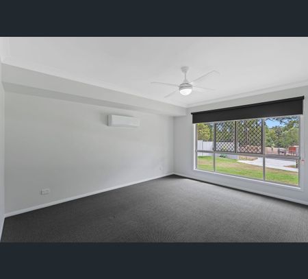 8B Rosella Avenue, Regency Downs, Qld 4341 - Photo 2