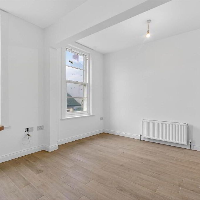 Apt 8, 51 53bridge Street, Lisburn, BT28 1XZ - Photo 1