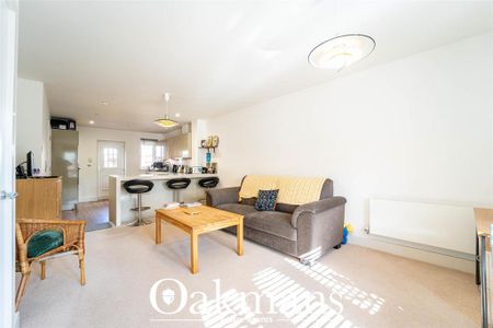 4 bedroom house to rent - Photo 3