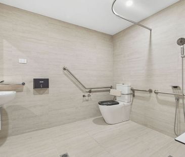 Perfectly Situated Modern Studio With 70sqm Of Private Yard - Photo 2