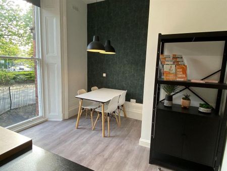 Studio to rent - Photo 2