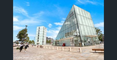 Spacious 1 Bedroom Apartment with Separate Study in Green Square, Zetland - Photo 5