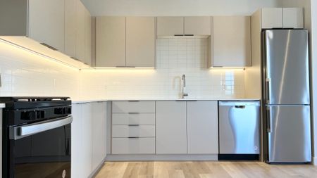 For Lease - 182 Cameron Avenue Unit# 3, Toronto, Ontario - Photo 2