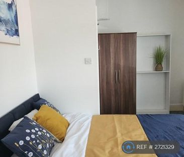 1 bedroom in a house share to rent - Photo 4