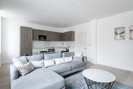 2 bedroom flat to rent - Photo 3