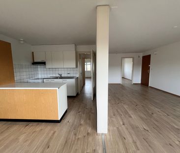 4 ½ PIÈCES RENOVE - Avec balcon ! - Photo 5